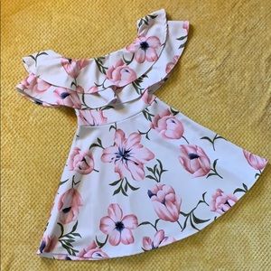 Agaci Floral Off Shoulder Dress size M